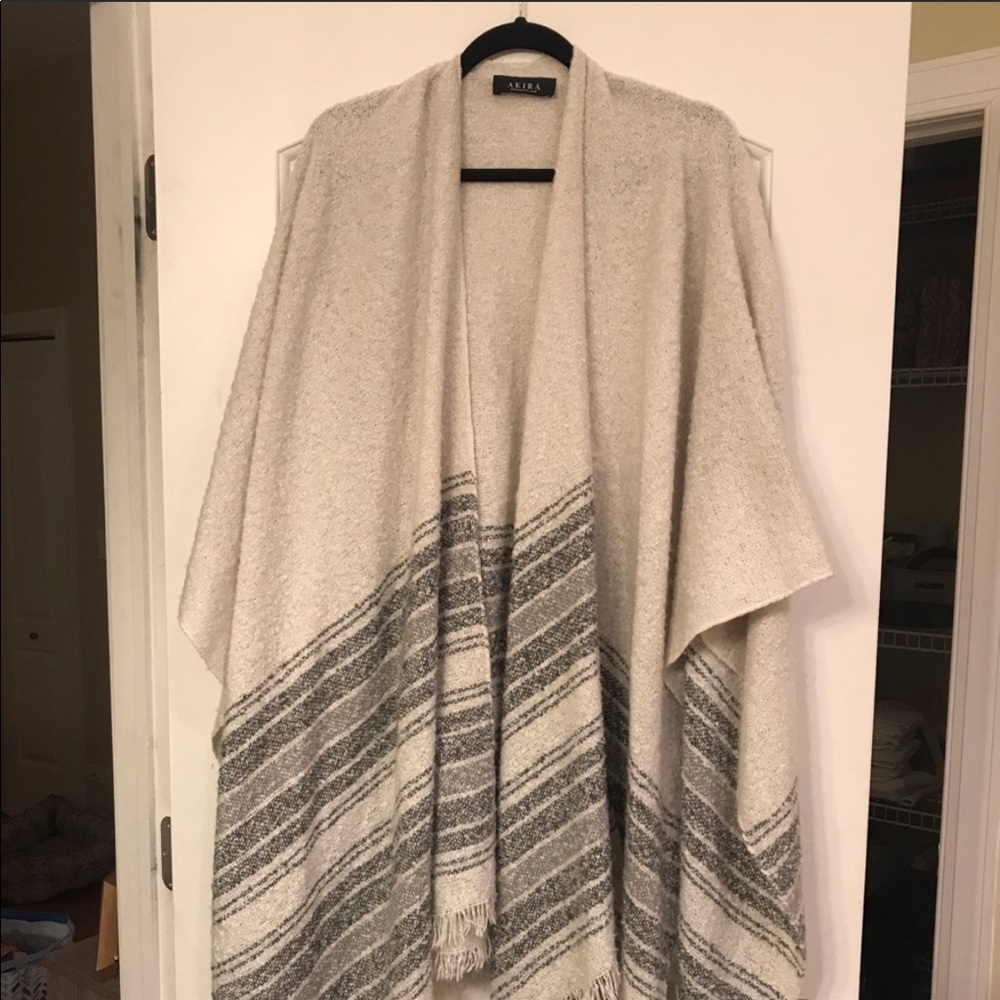 Shawl - Picture 2 of 3